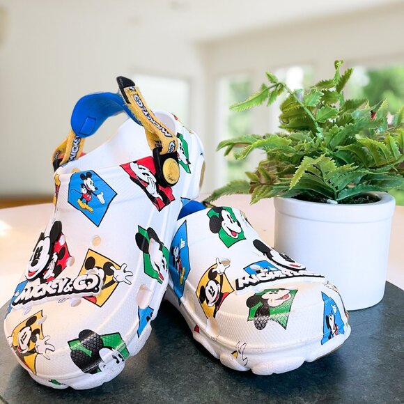Mickey Mouse Clogs for Kids by Crocs – Mickey & Co. Toddler Size 11 - Picture 1 of 9